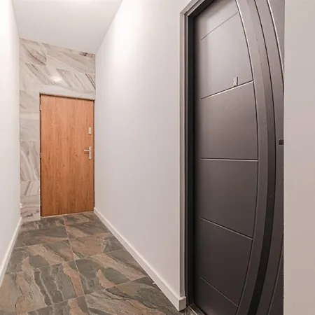 Monstera- Centrum, 32M2, Dzieci Gratis 公寓 比得哥什