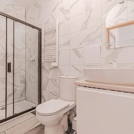 Διαμέρισμα Monstera -5min Od Centrum,32m2,aneks *